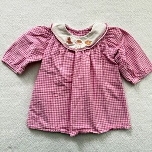 New Potatoes VTG Pink Gingham Tunic Dress with Embroidered Bear and Tea Set